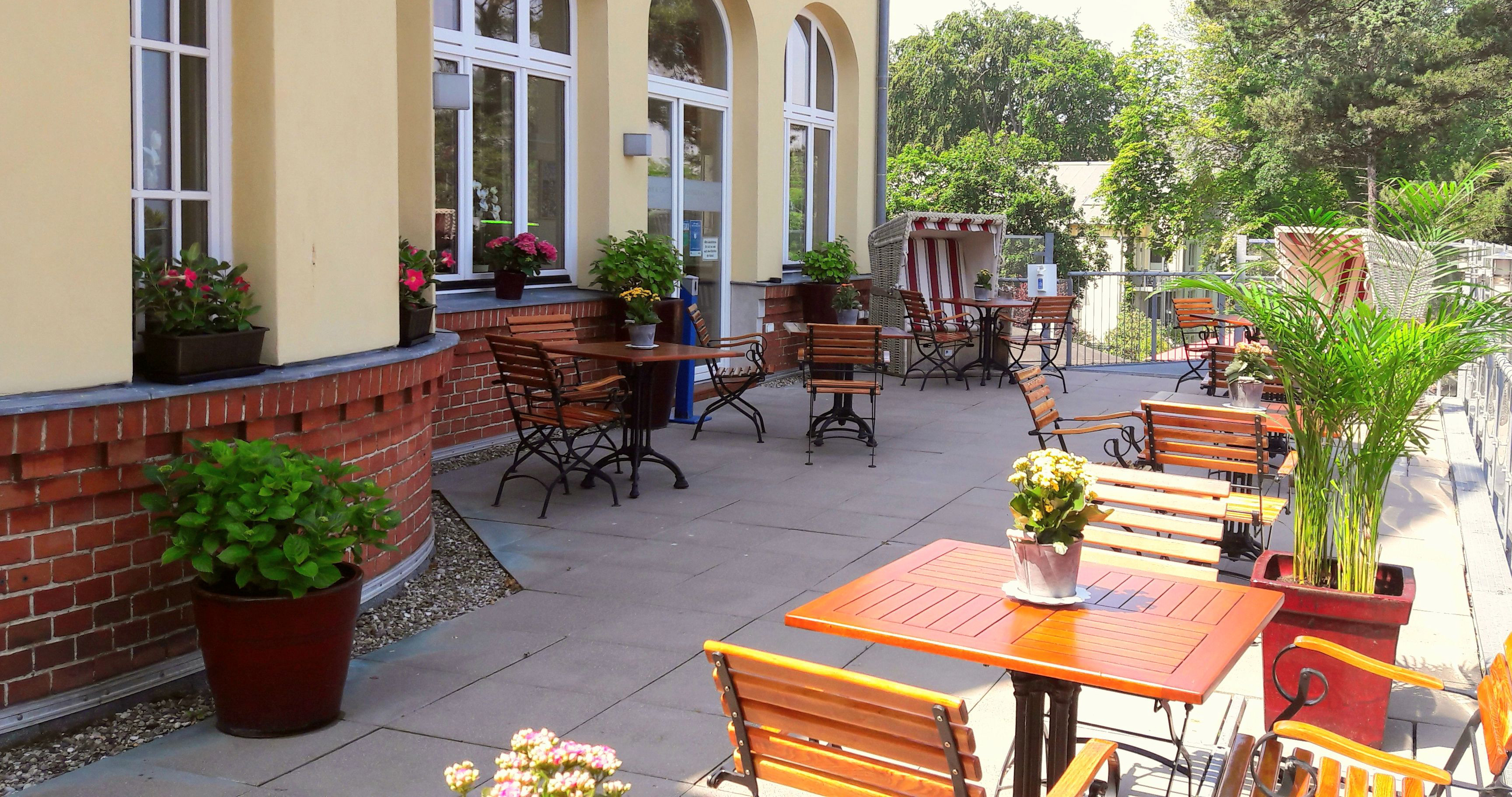 Gemütliche Atmosphäre im Restaurant mit Meerblick
